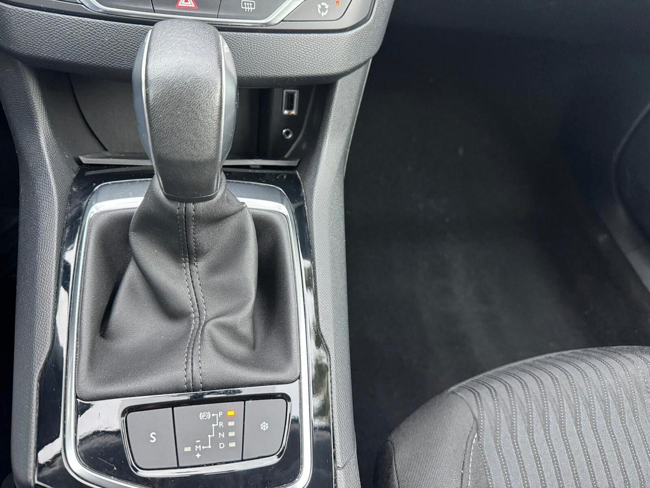 Peugeot 308 1.6HDI 120CV