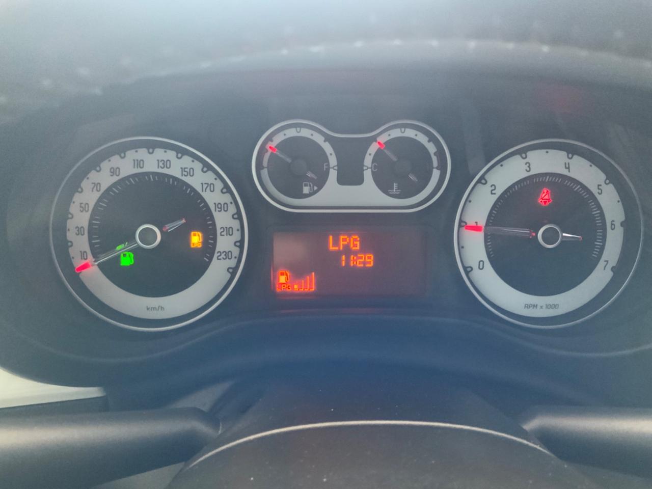 Fiat 500L 1.4 T-Jet 120 CV GPL Lounge