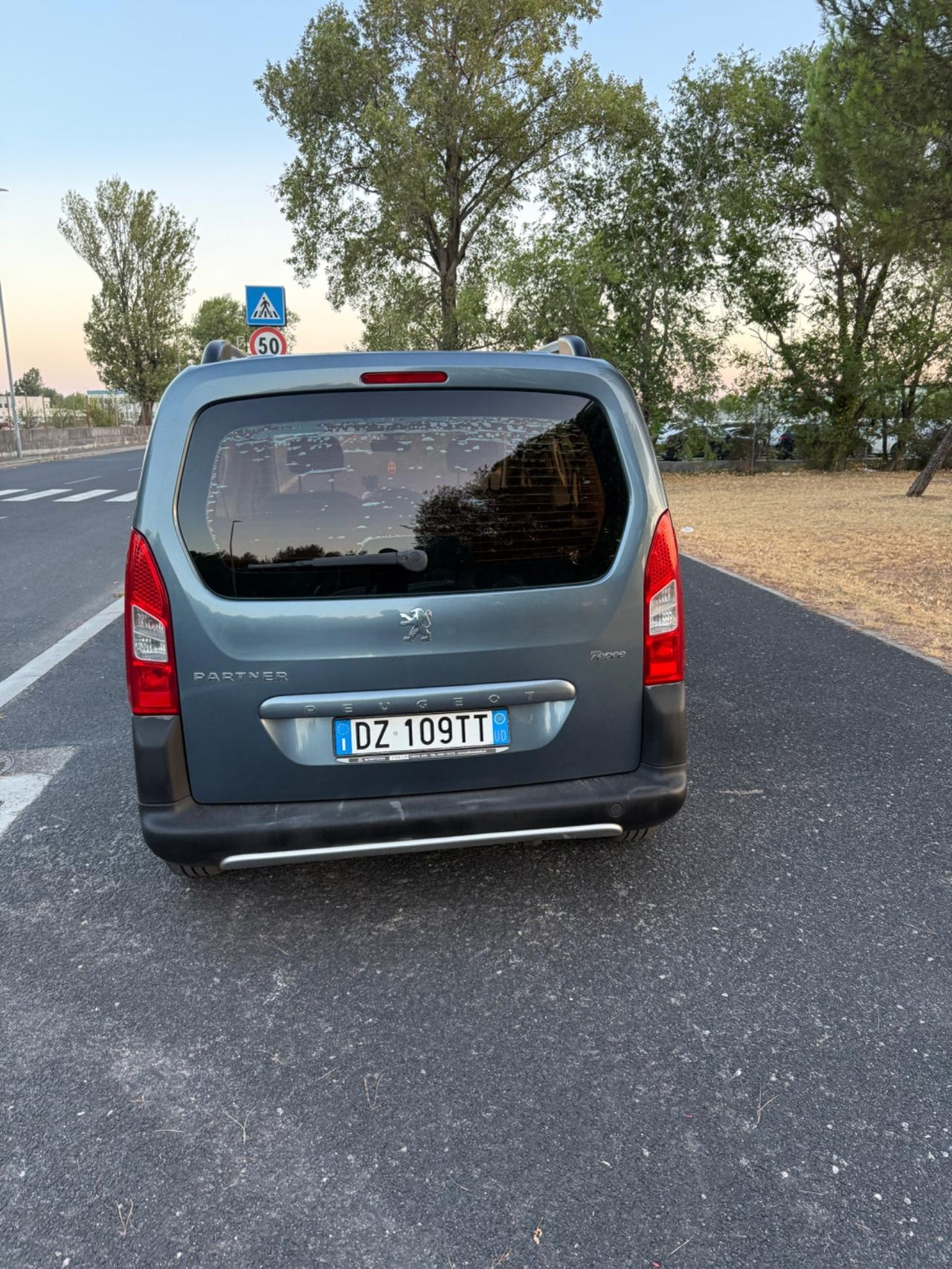 Peugeot Partner Tepee 1.6 HDi 90CV Outdoor