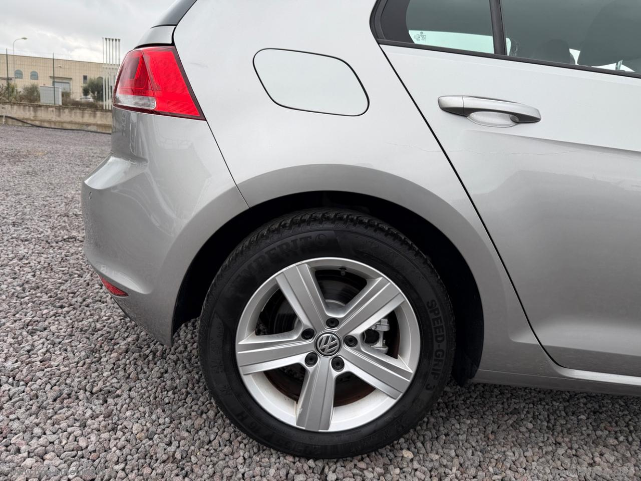 VOLKSWAGEN Golf 2.0 TDI 150CV NAVI PDC CONFORTLINE