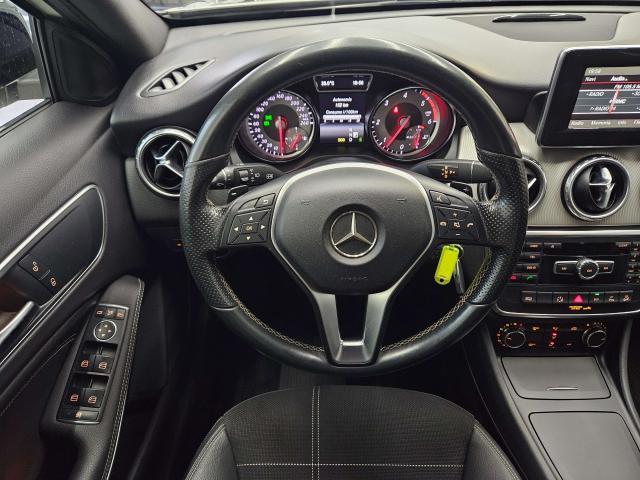 Mercedes-Benz GLA 220 GLA-X156 2014 d (cdi) Premium 4matic 170cv auto