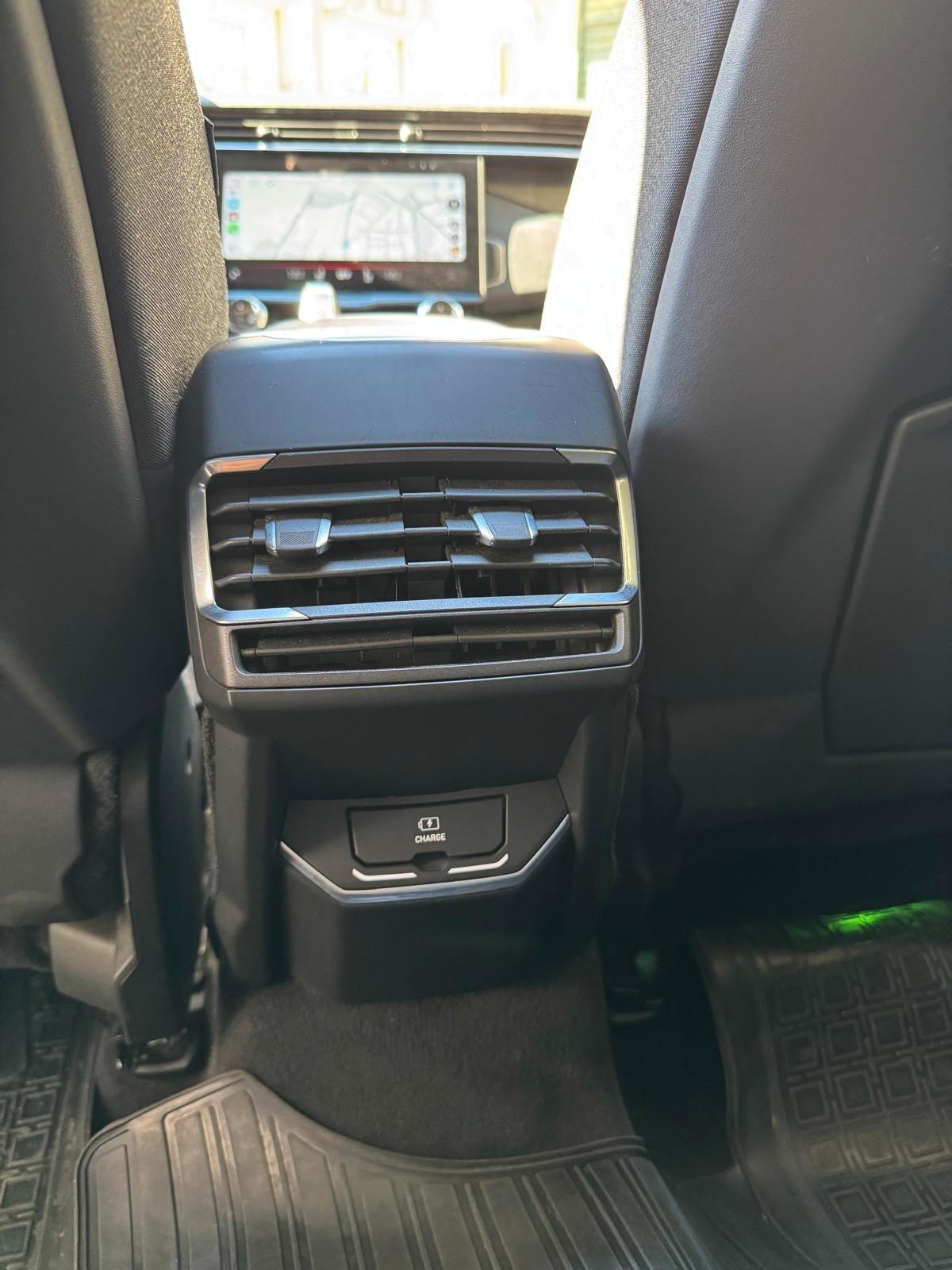 Lynk&co 01 PHEV 261cv More
