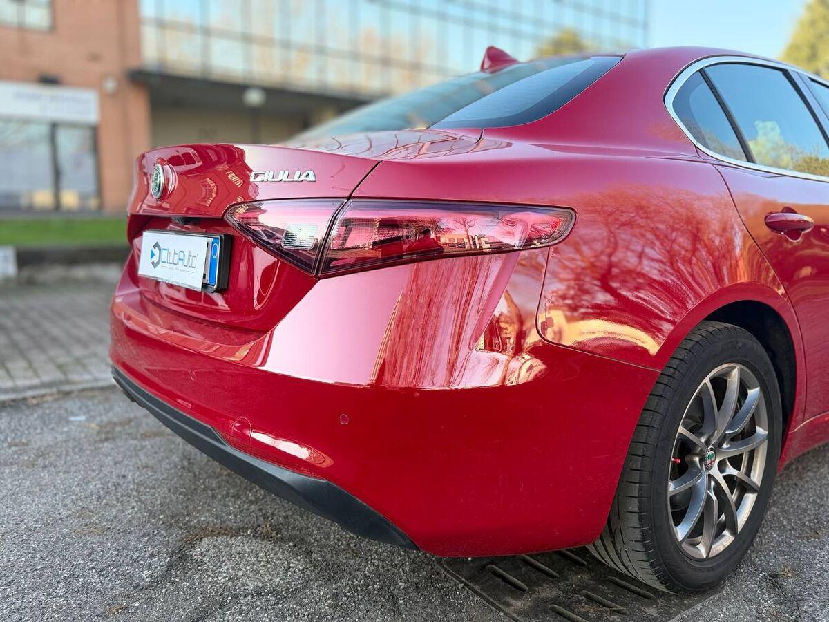 Alfa Romeo Giulia 2.2 t Giulia 150cv