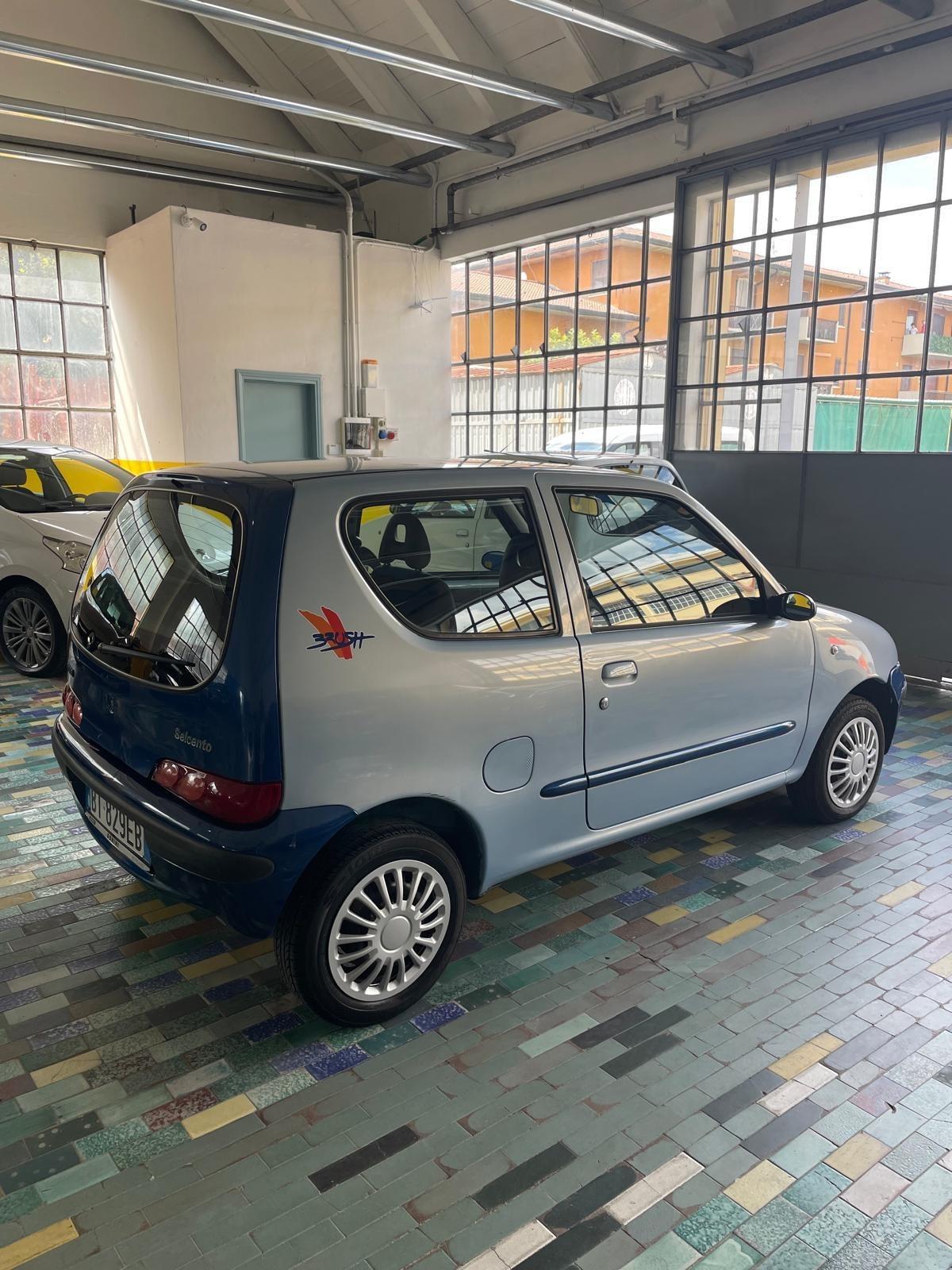 Fiat Seicento 1.1i cat Brush