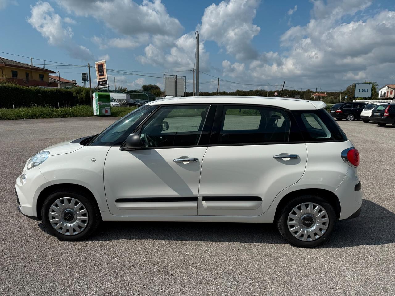 Fiat 500L Wagon 1.3 Multijet 95 CV Mirror