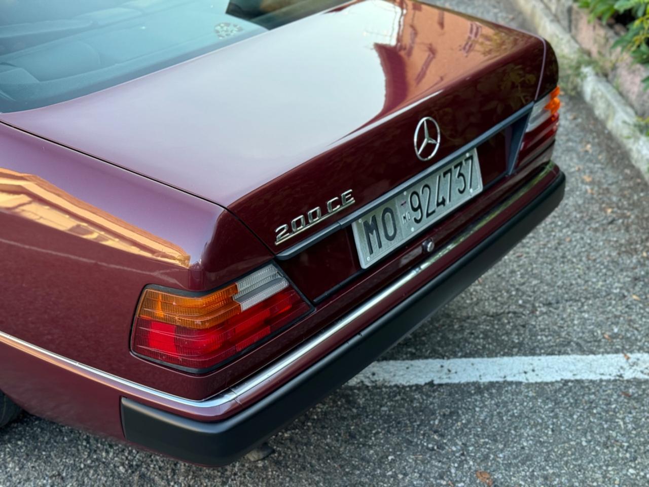 Mercedes-benz CE 200 W124