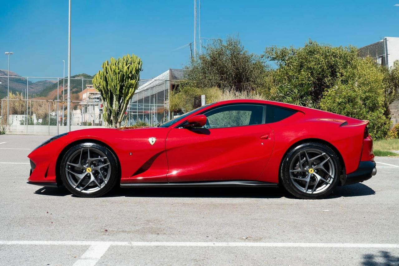 Ferrari 812 Superfast 800 cv 25.000 km UNICOPRO - 2020