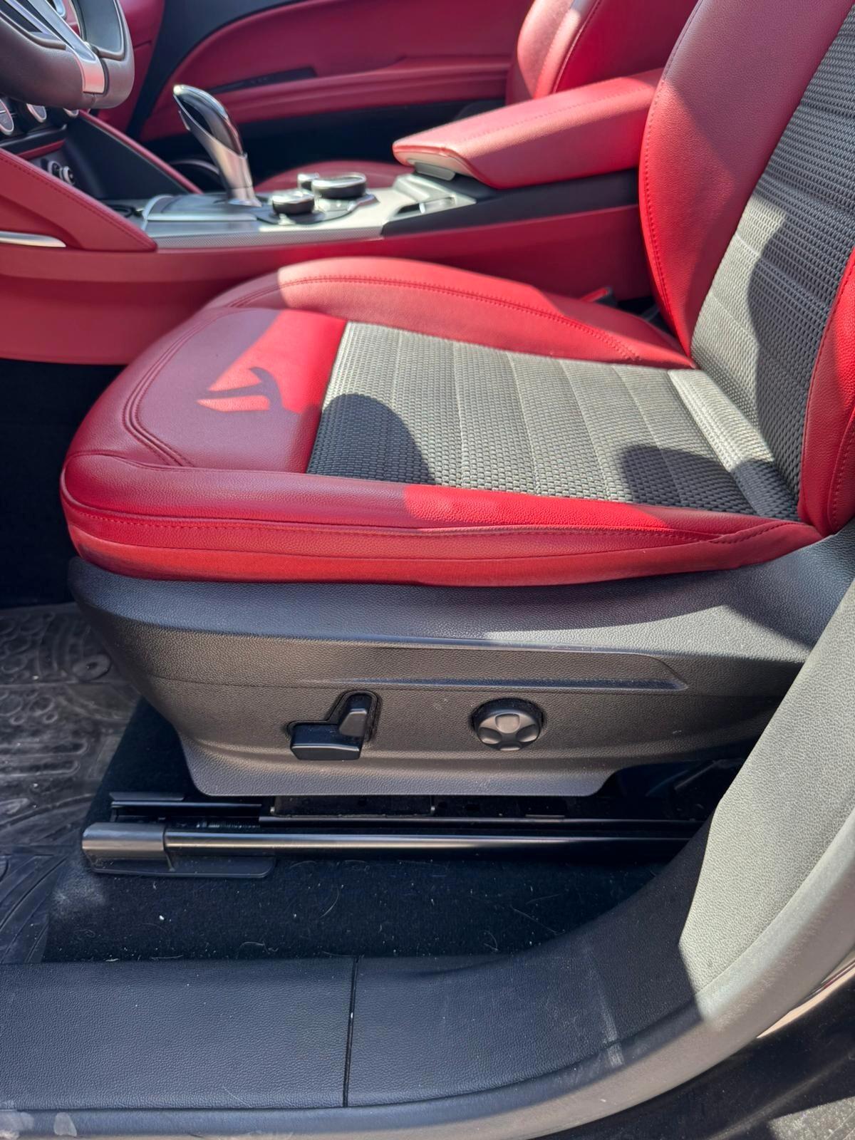Alfa Romeo Stelvio 2.2 Turbodiesel 190 CV AT8 Q4 Executive