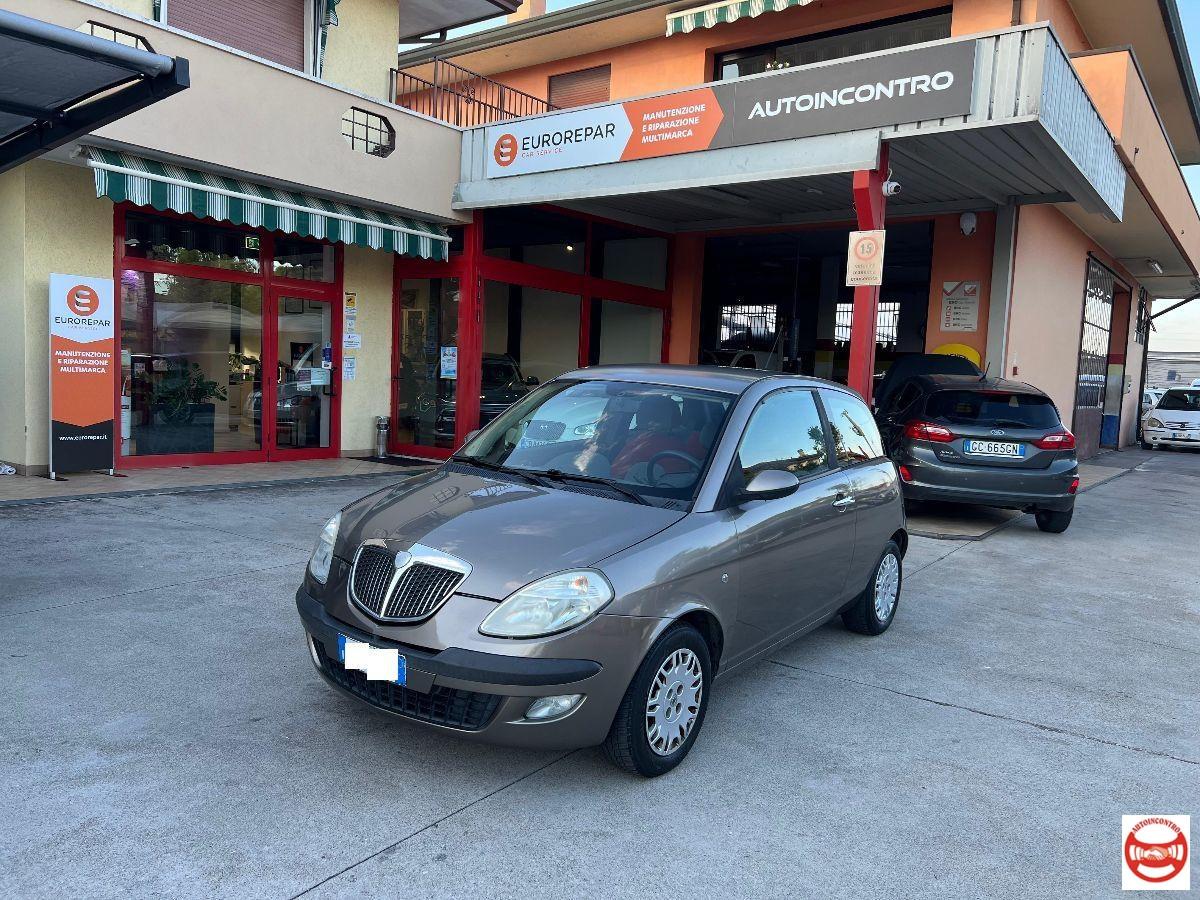 LANCIA - Ypsilon 1.2 8v Oro