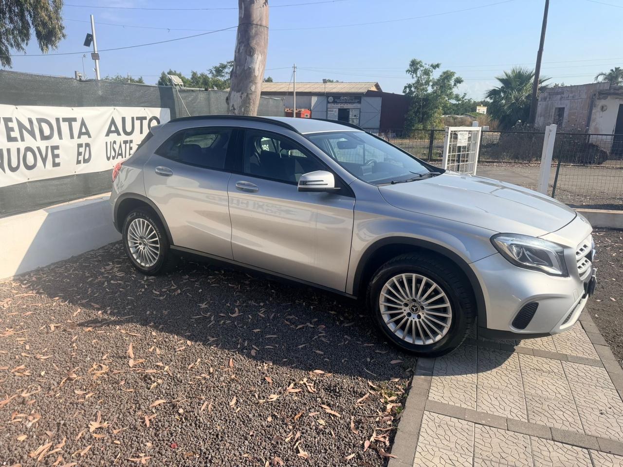 Mercedes-benz GLA 200 d Automatic 4Matic Business