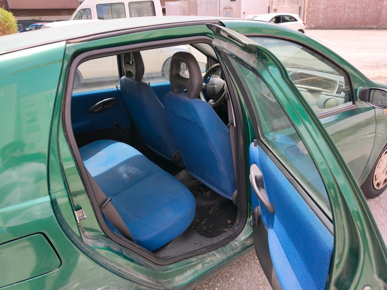 OCCASIONE PREZZO AFFARE VENDO BELLISSIMA FIAT PUNTO 1200 BENZINA