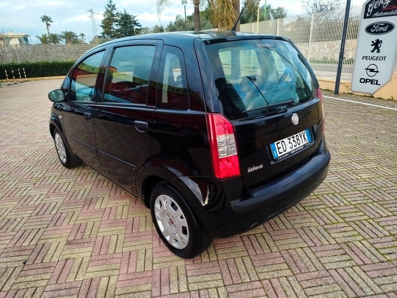 Fiat Idea 1.4 16V S&S Emotion