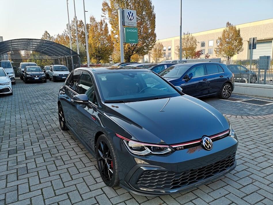 Volkswagen Golf GTI 2.0 TSI DSG IQ LED MATRIX ASSETTO RETROCAMERA CERCHI 19'