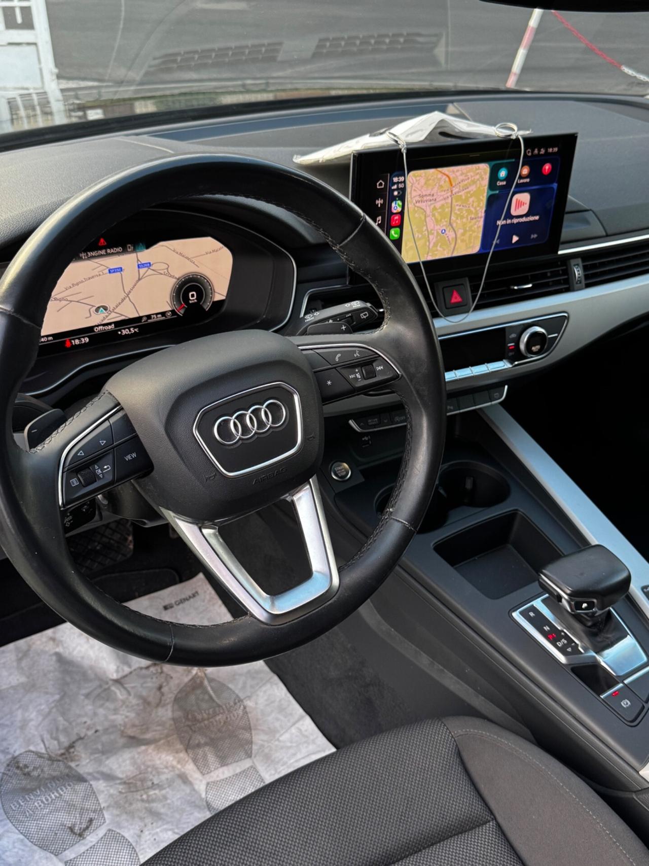 Audi A4 Avant 30 TDI S tronic S line edition