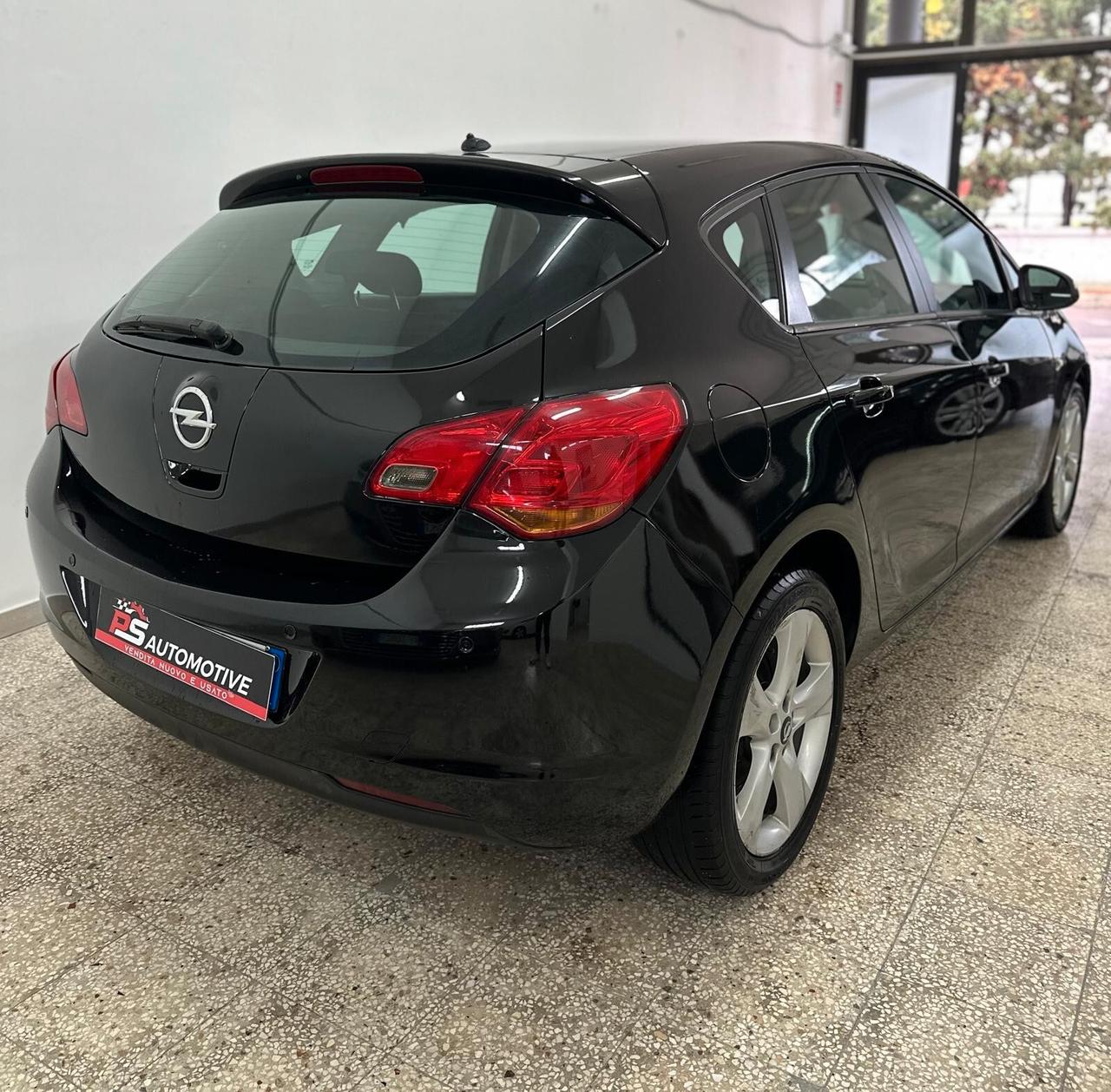 Opel Astra 1.4 SOLO 80.000 km