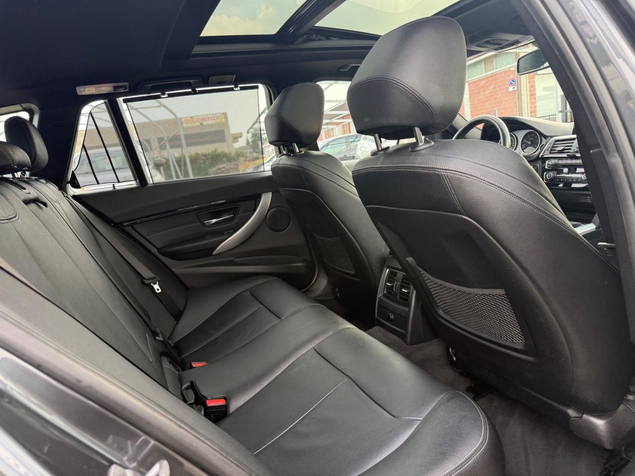 Bmw 320d xDrive Touring Luxury TETTO APRIBILE