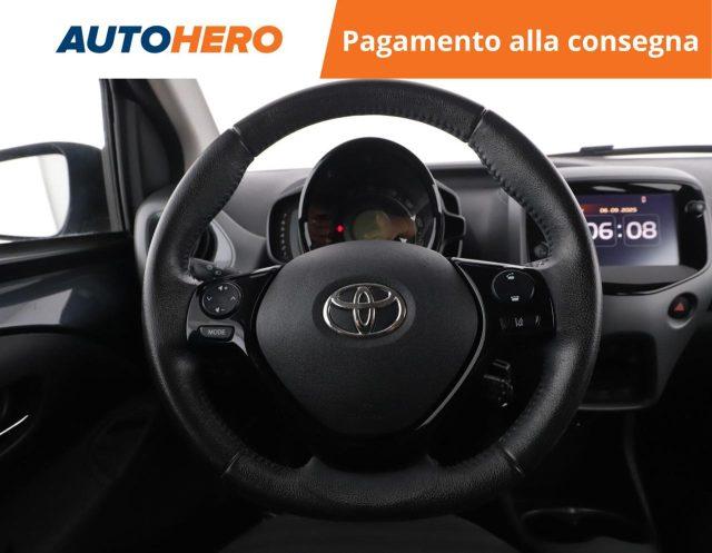 TOYOTA Aygo Connect 1.0 VVT-i 72 CV 5 porte x-play