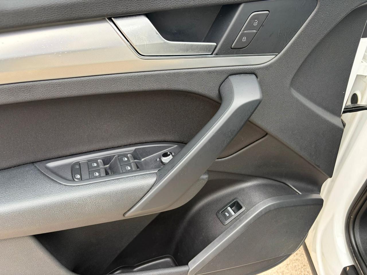 Audi Q5 2.0 TDI 190 CV quattro S tronic Business Sport
