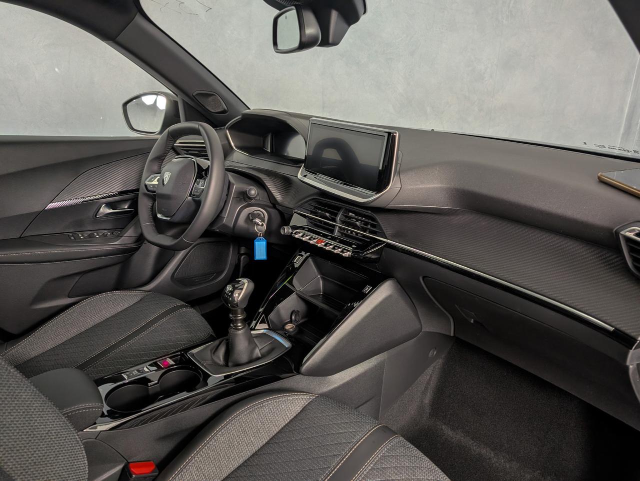 Peugeot 2008 1.2 puretech 100cv Allure