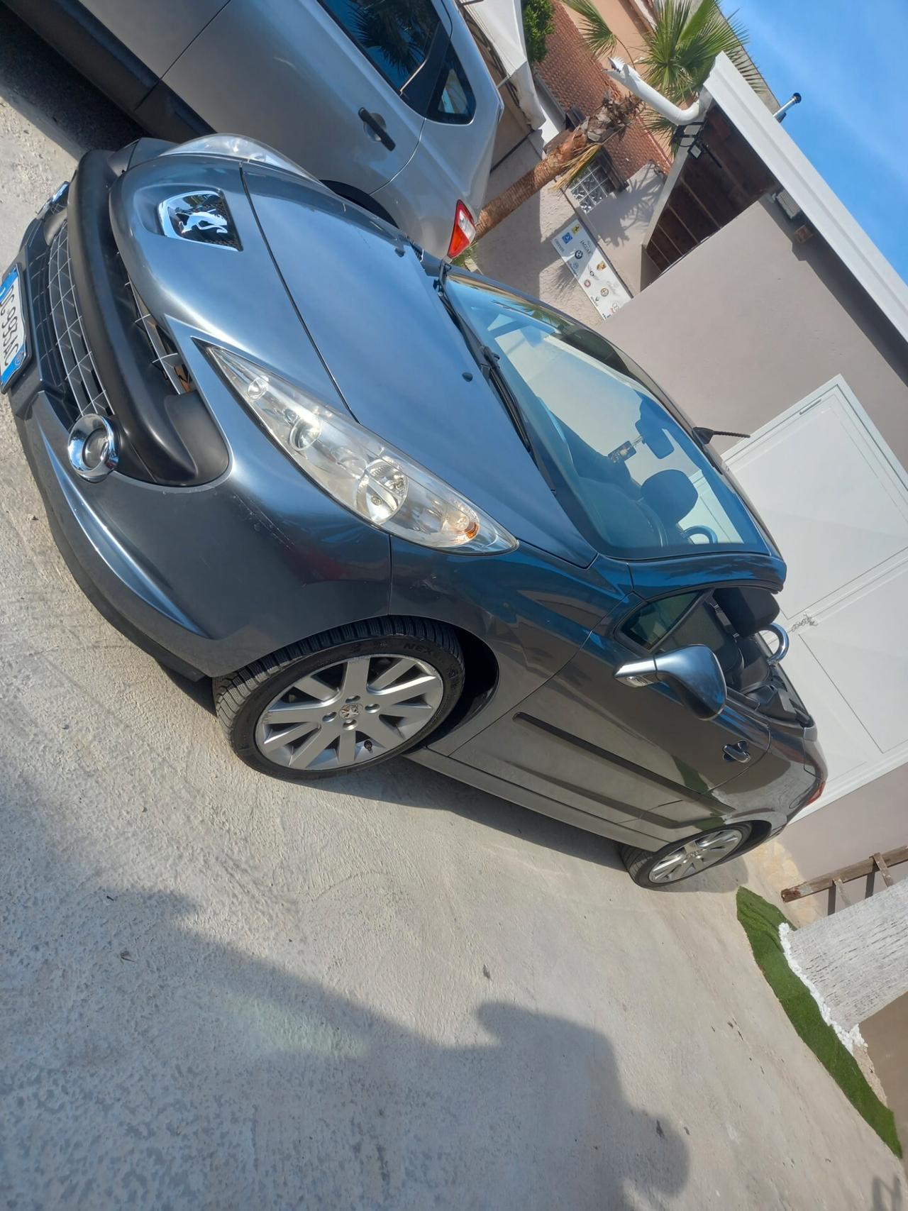 Peugeot 207 1.6 VTi 120CV CC aut. Féline CABRIO