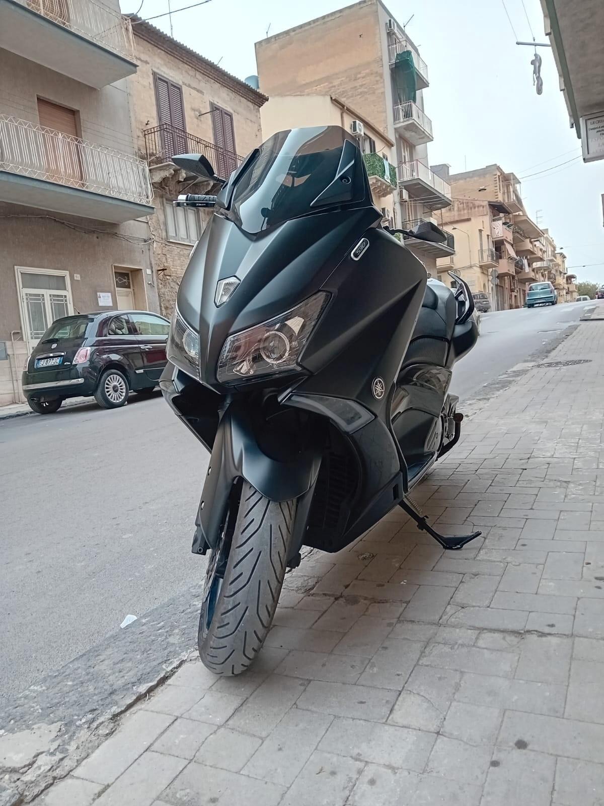 Yamaha TMAX 530 Sport