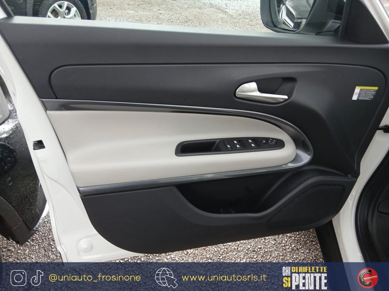 Fiat 600 Hybrid 110 CV DCT MHEV La Prima