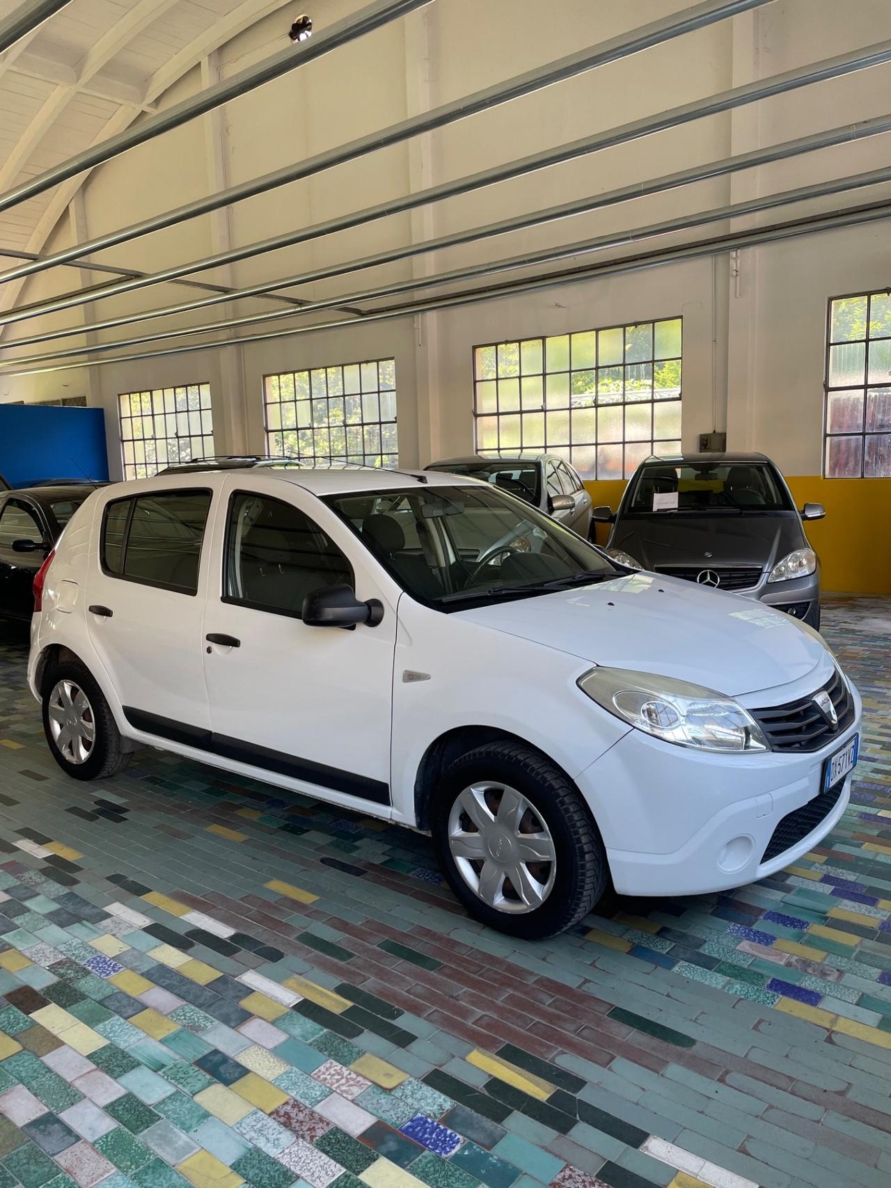 Dacia Sandero 1.4 GPL FINO AL 2028