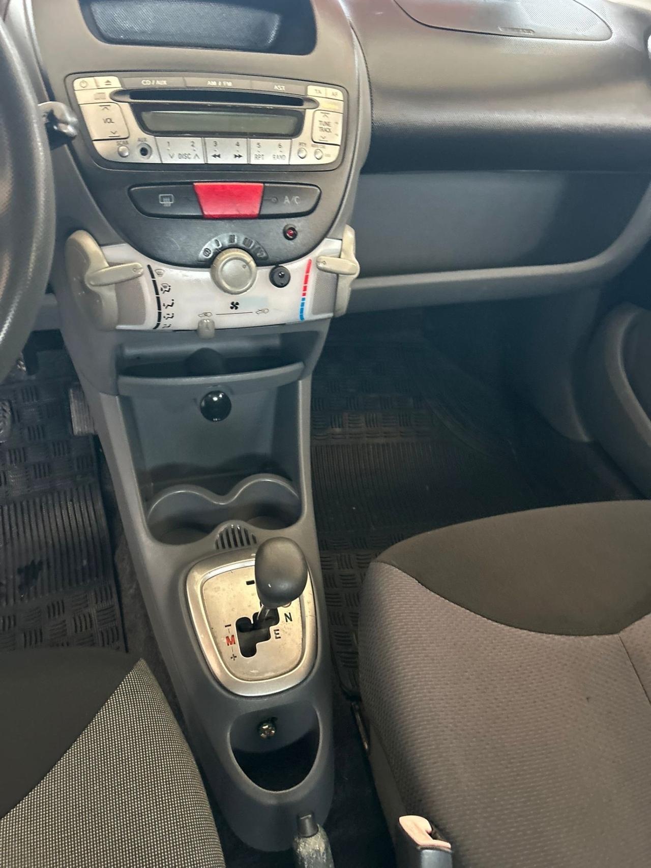 Toyota Aygo 1.0 12V VVT-i 5 porte Griffe