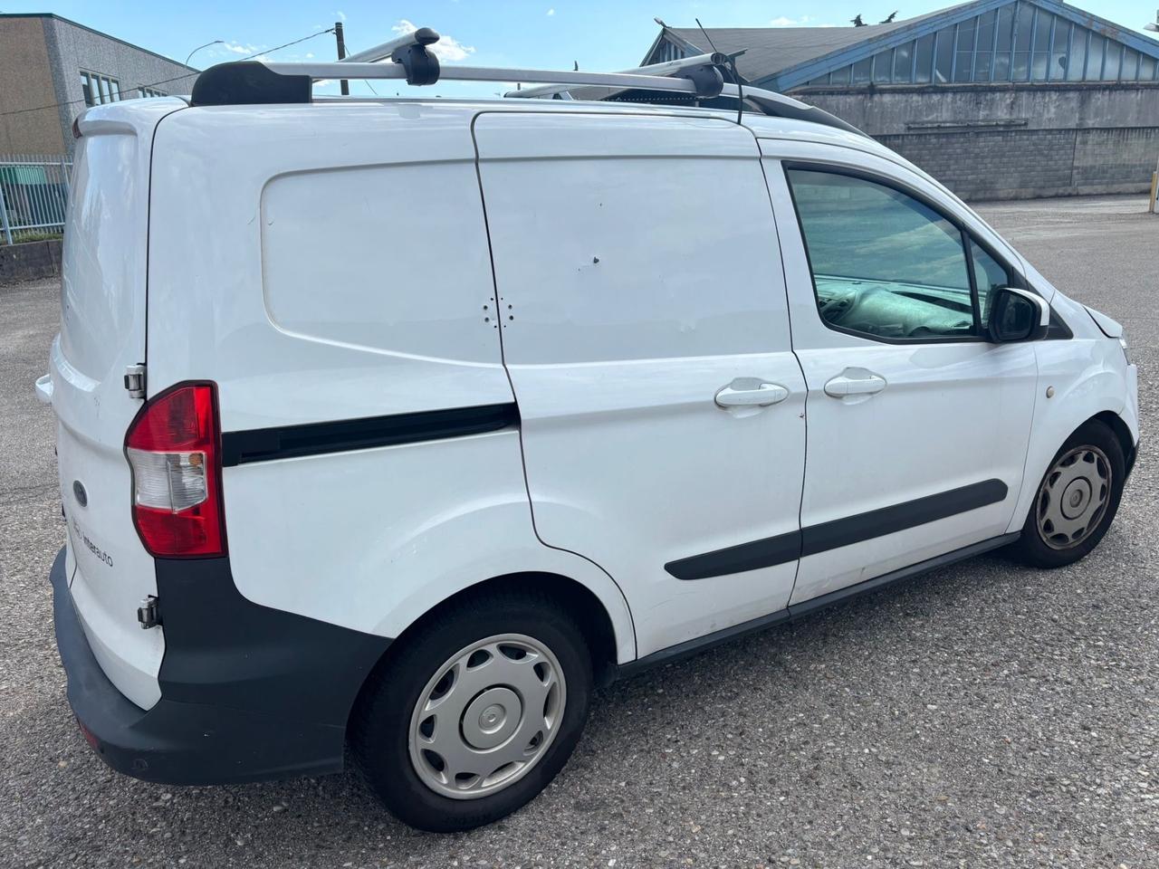 Ford Transit Courier 1.5 TDCi 75CV Van Trend