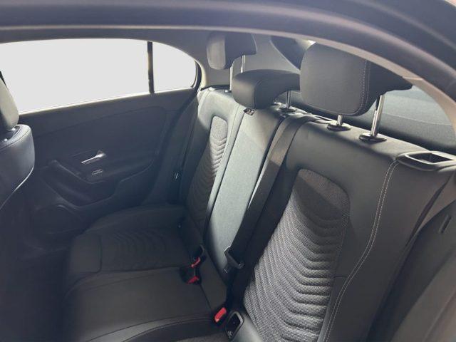 MERCEDES-BENZ A 180 A 180 d Automatic Advanced