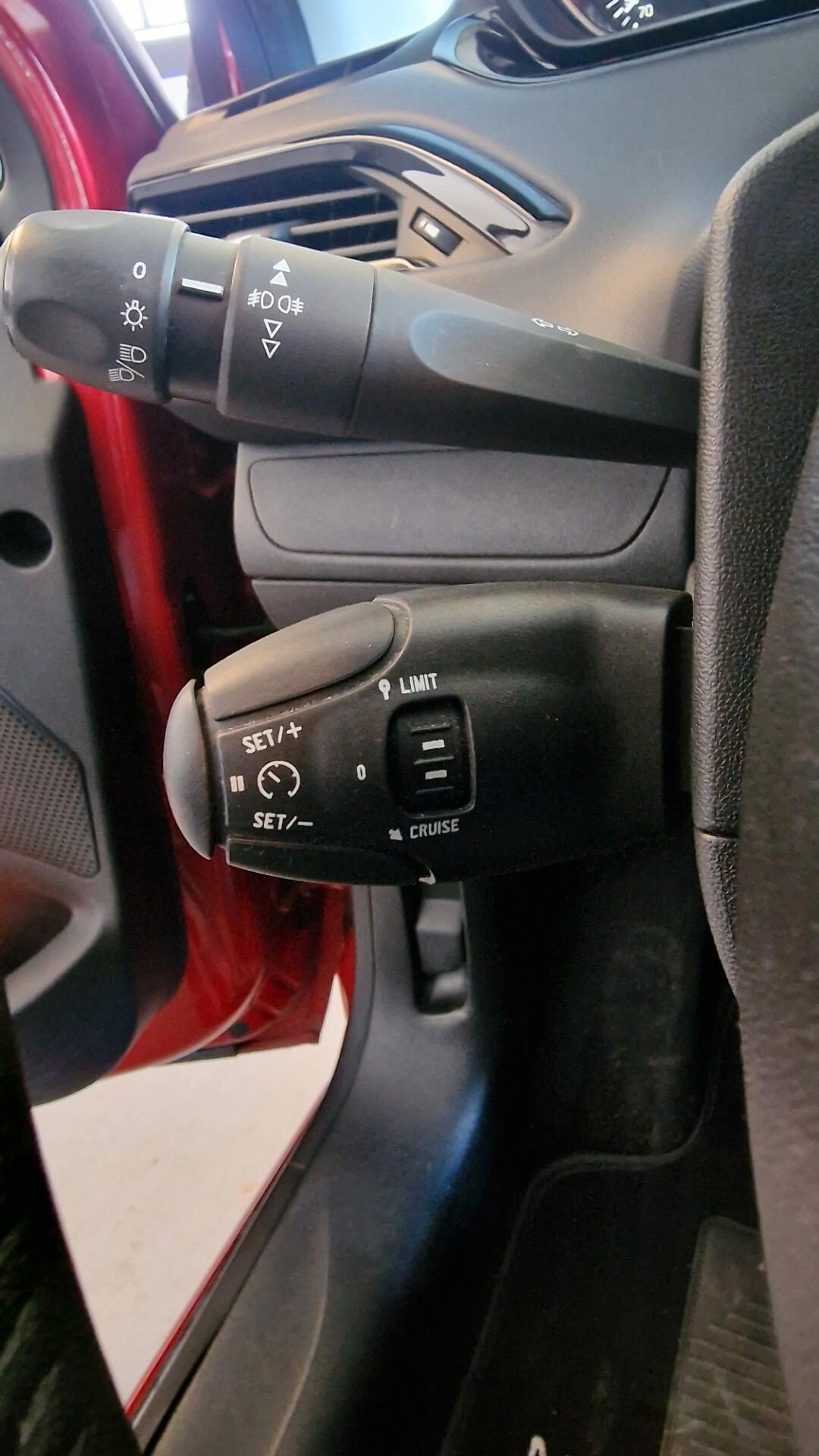 Peugeot 208 BlueHDi 75 S&S 5 porte Active