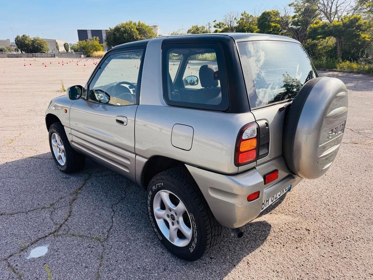 Toyota RAV 4 2.0i 16V cat 3 porte