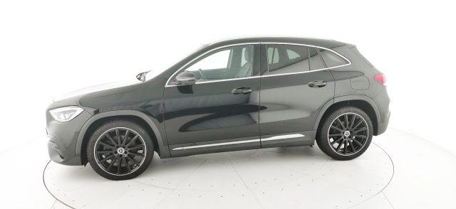 MERCEDES-BENZ GLA 200 d Automatic Premium