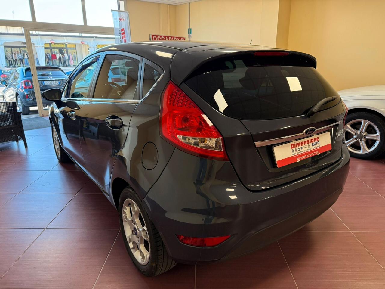 Ford Fiesta Ikon 1.4 TDCi 70CV 5 porte