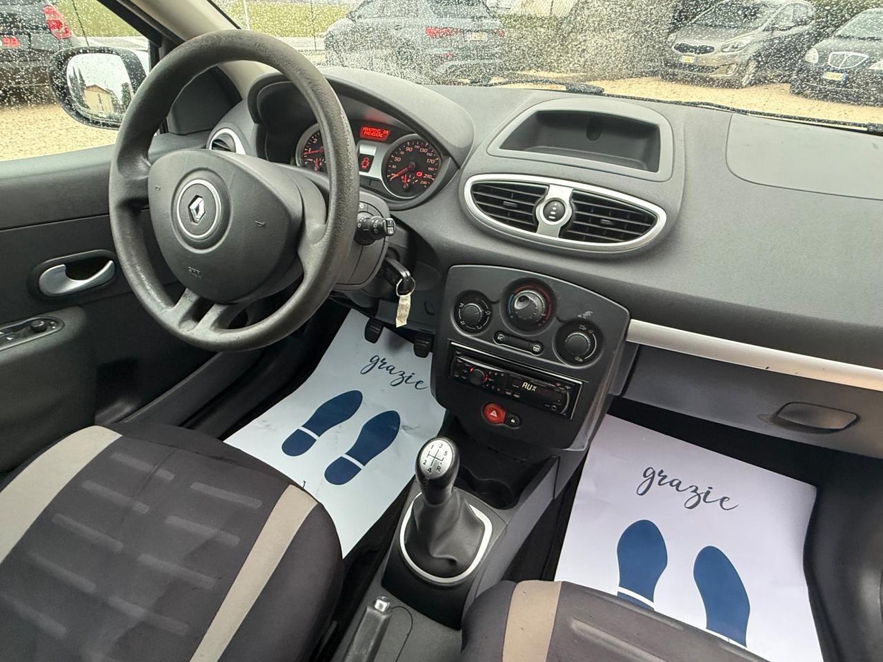 Renault Clio 1.2 16V 5 porte Dynamique