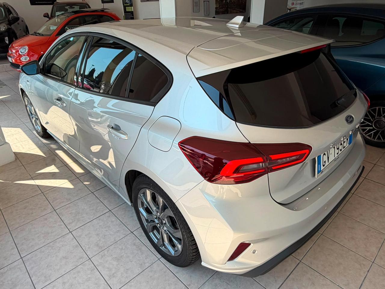 Ford Focus 1.0 EcoBoost Hybrid 125 CV 5p. ST-Line