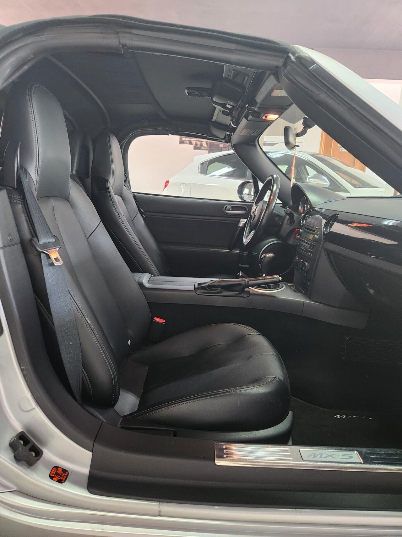 Mazda MX-5 1.8b 16V CABRIO