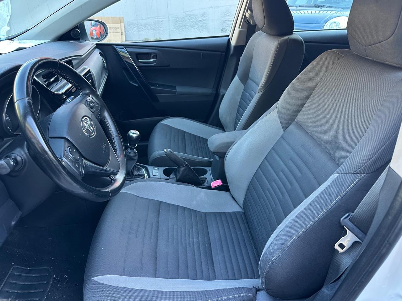 Toyota Auris Touring Sports 1.6 D-4D Lounge