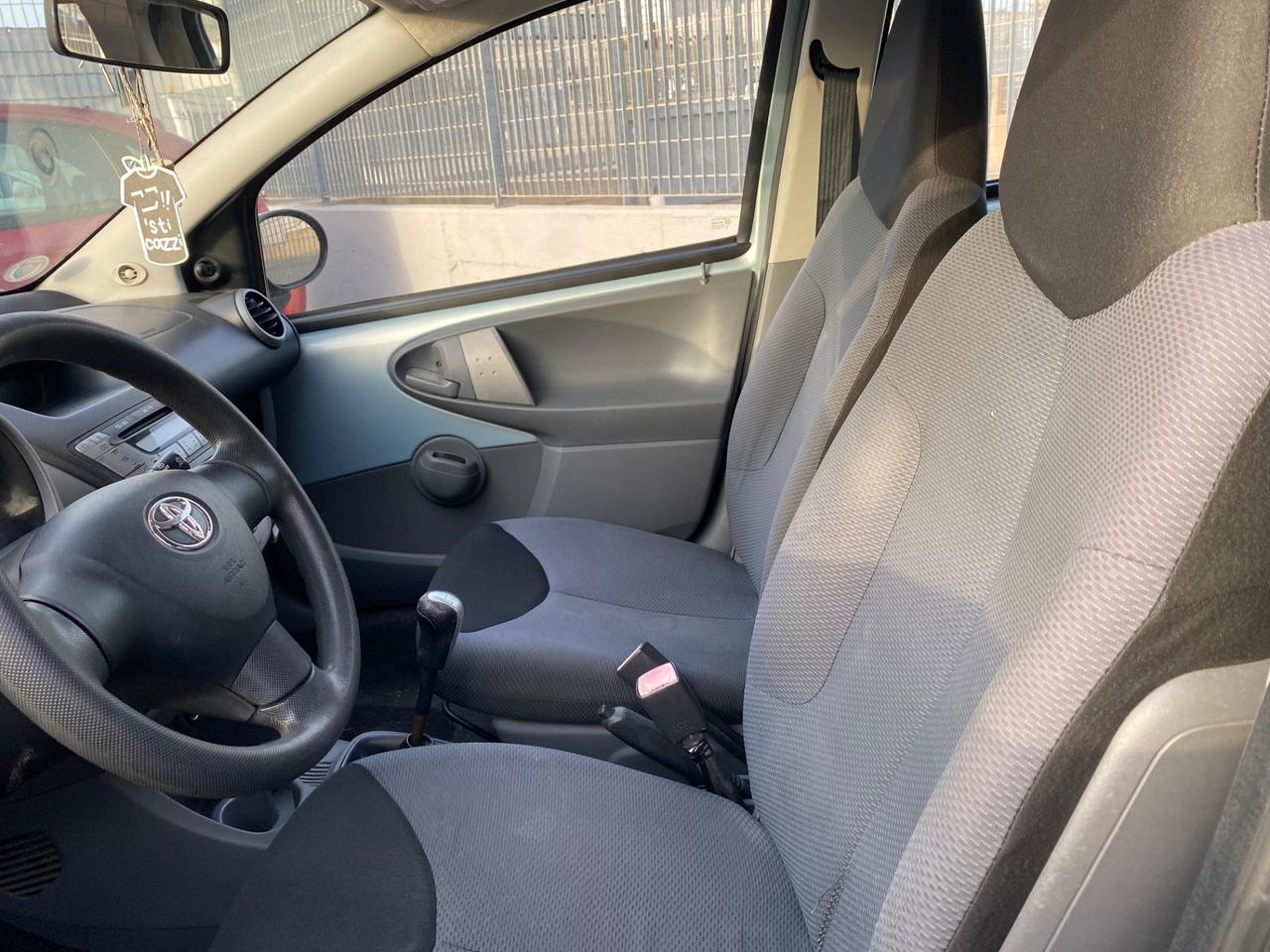Toyota Aygo 1.0 12V VVT-i 5 porte