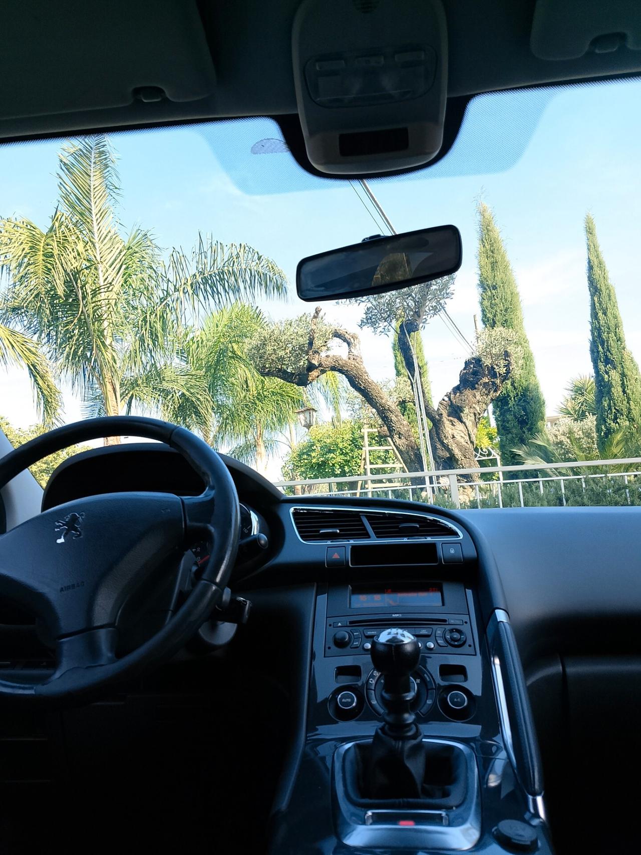Peugeot 3008 1.6 HDi 110CV Premium