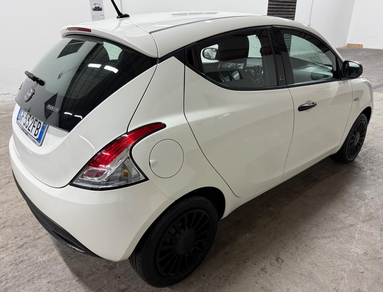 Lancia Ypsilon 1.0 FireFly 5 porte S&S Hybrid Ecochic - 2021