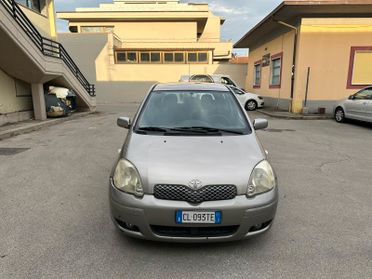 Toyota Yaris 1.3i 16V cat 5 porte Sol
