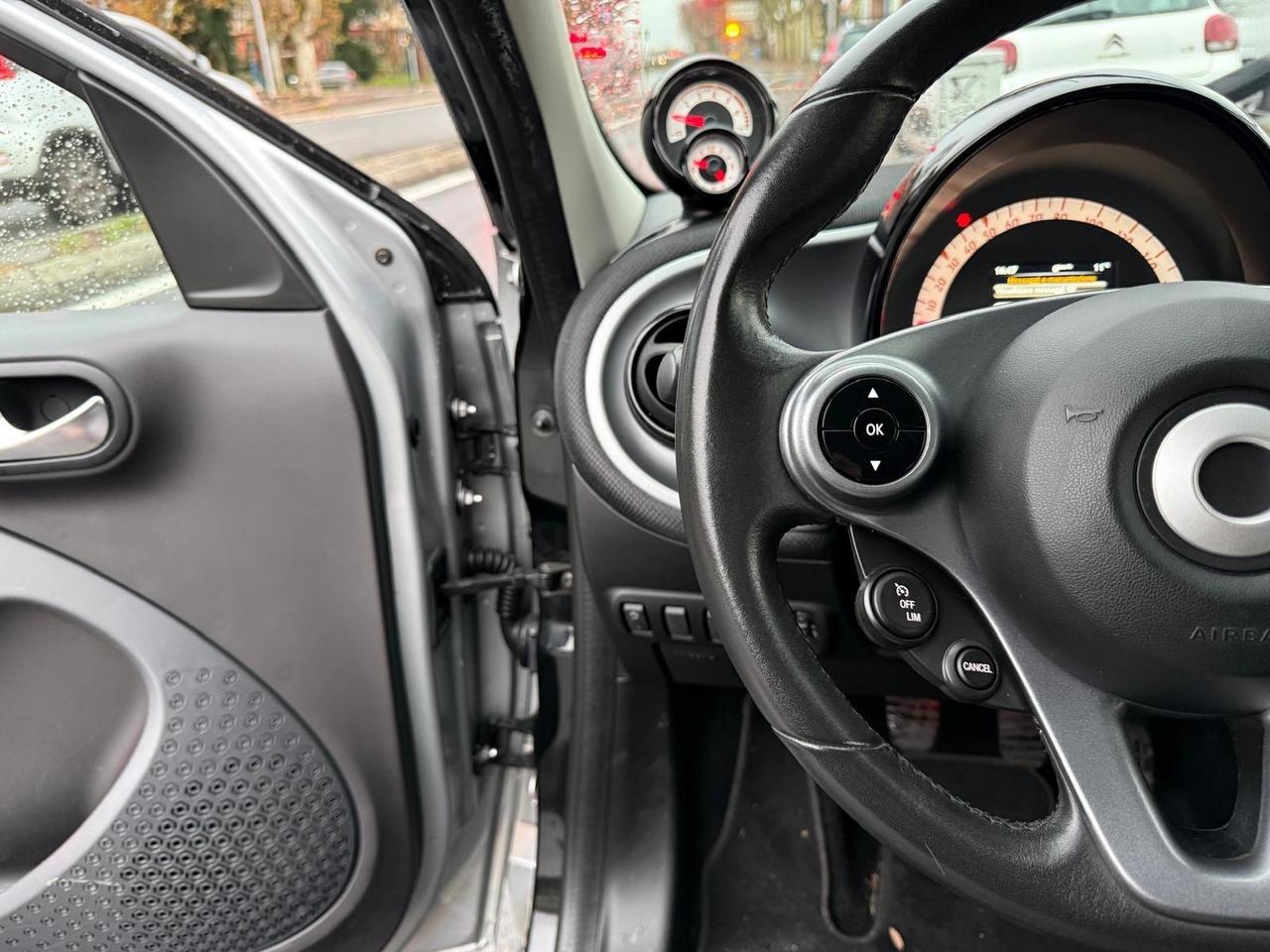 Smart Four Four 1.0 71cv Clima cambio Manuale PDC