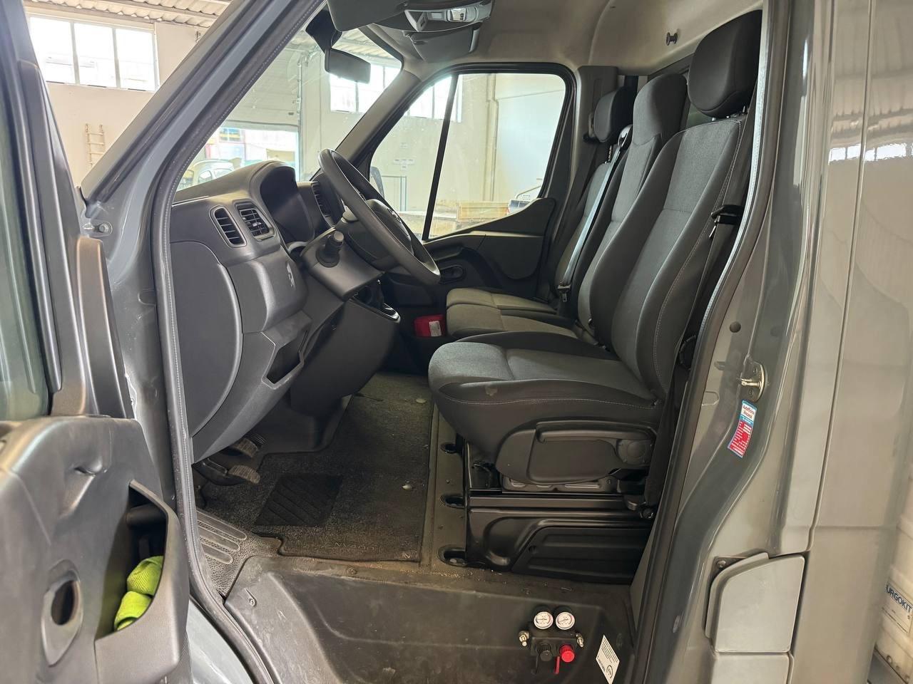 Nissan Interstar 2.3 dCi 163 CV Box Centrocar – 55.000 km