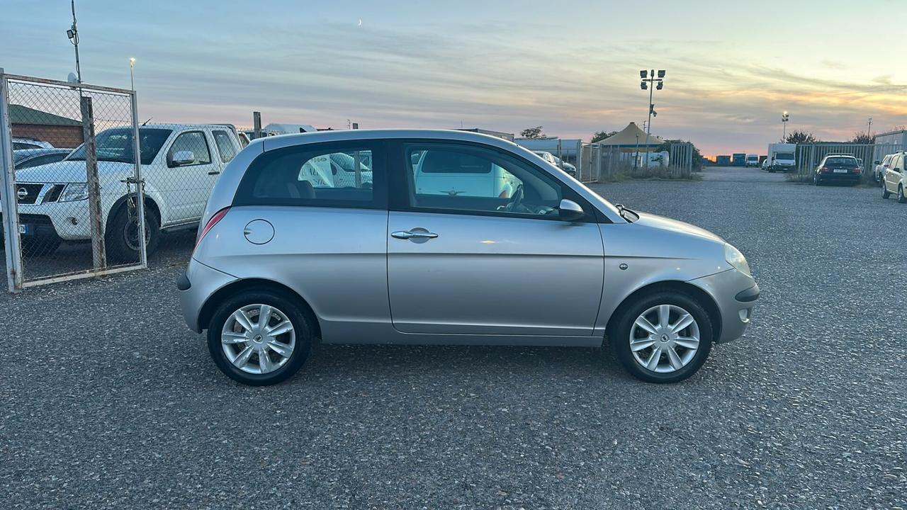 Lancia Ypsilon 1.3 Multijet 16V Platino