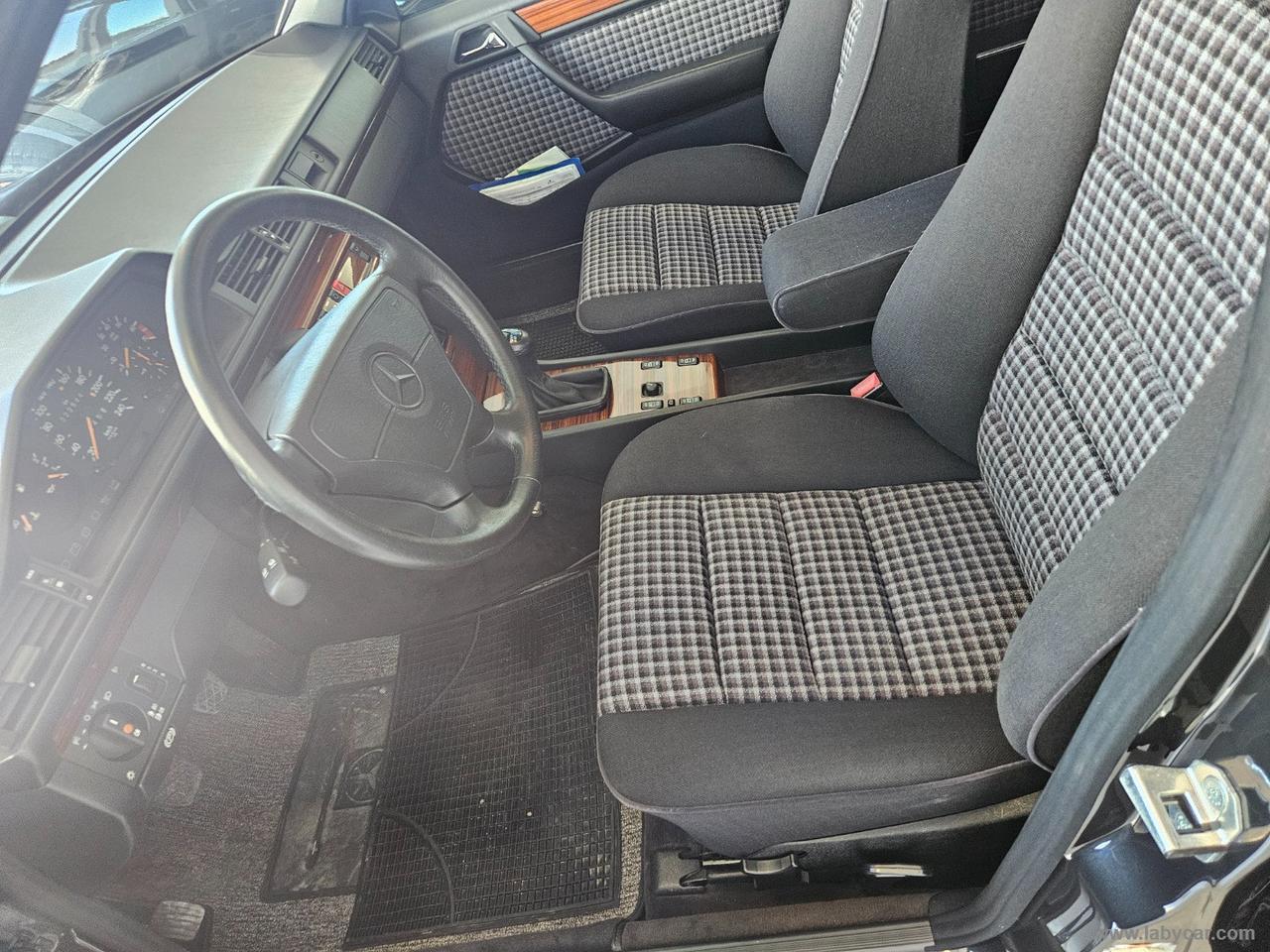 MERCEDES-BENZ E 200 SPORT LINE
