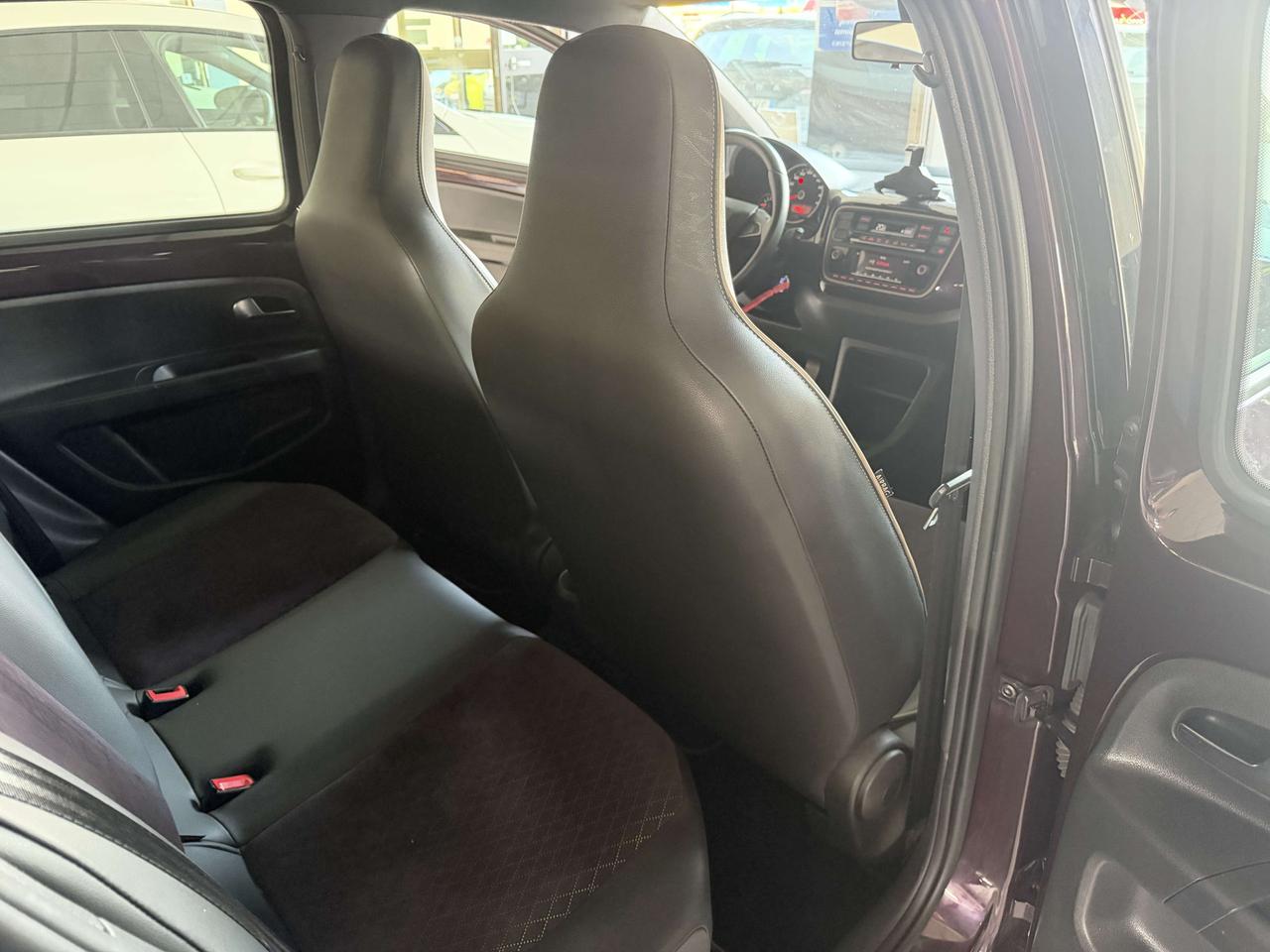 Seat Mii Mii 3p 1.0 by Cosmopolitan 60cv - Nessun