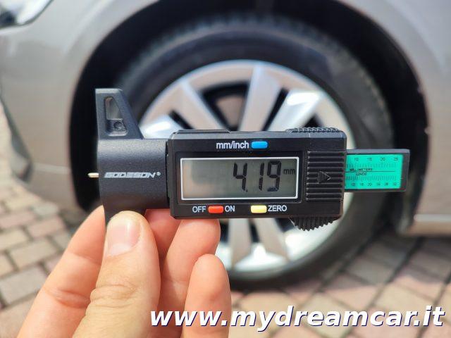 VOLVO V60 B4 (d) Geartronic Momentum Business