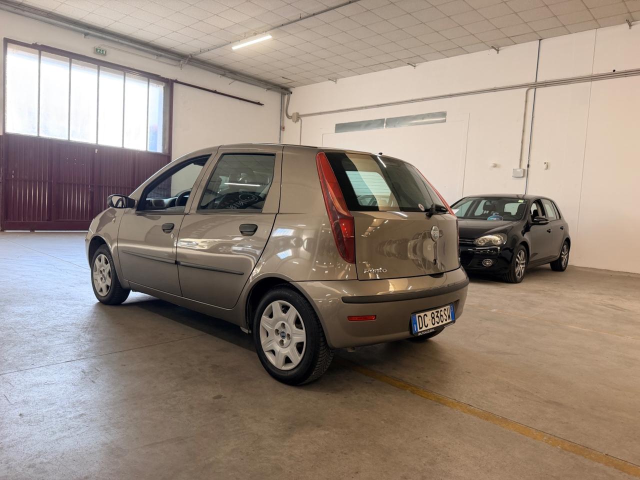 Fiat Punto 1.2 5 porte Active Natural Power