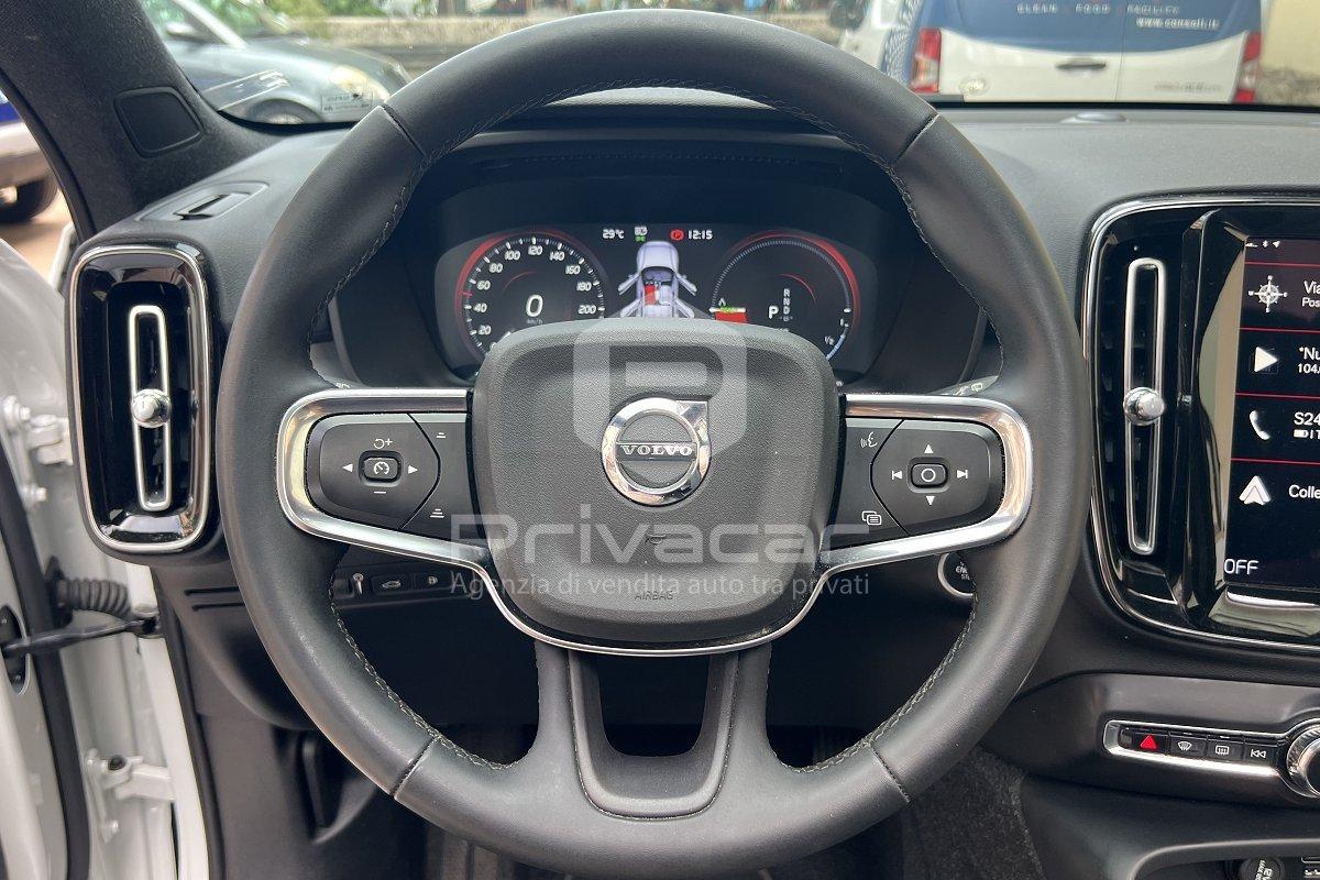 VOLVO XC40 T4 Recharge Plug-in Hybrid automatico Ultimate Dark